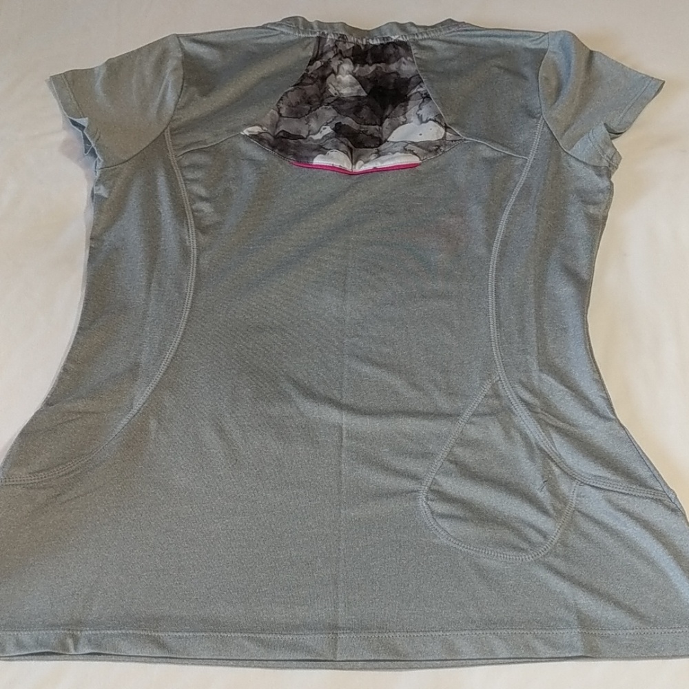 MPG Women's Athletic Top NWOT!